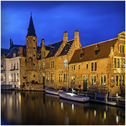 Rozenhoedkaai 's-avonds in Brugge, © Arno Lucas