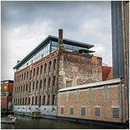 Een hotel gelegen aan de Leie in Gent, © Arno Lucas