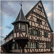 Een mooi vakwerkhuisje in Oberbronn, © Arno Lucas