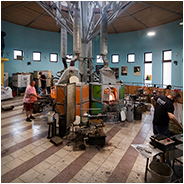Glasblazerij Novotný Glass in Nový Bor, © Arno Lucas