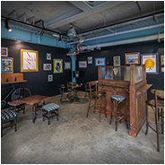 In het storehouse is ook een kroeg nagemaakt, © Arno Lucas