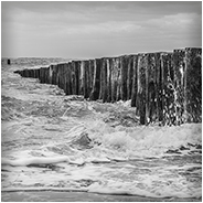 Strand Vlissingen in zwart-wit, © Arno Lucas