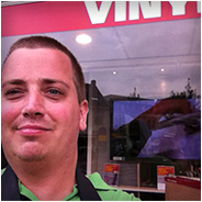 Trots op werk in etallage (selfie), © Arno Lucas